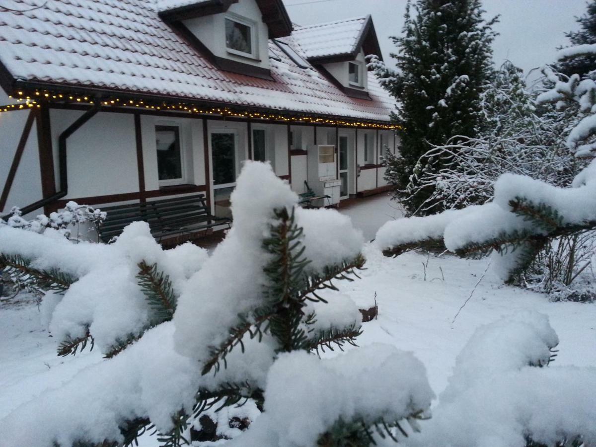 Ferienwohnung Cztery Pory Warmii Pluski Pokoje Do Wynajecia Exterior foto